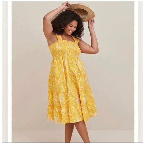 Torrid Poplin Tiered Yellow Sundress Smocked Sleeveless Maxi Dress Size 10 - Picture 1 of 11